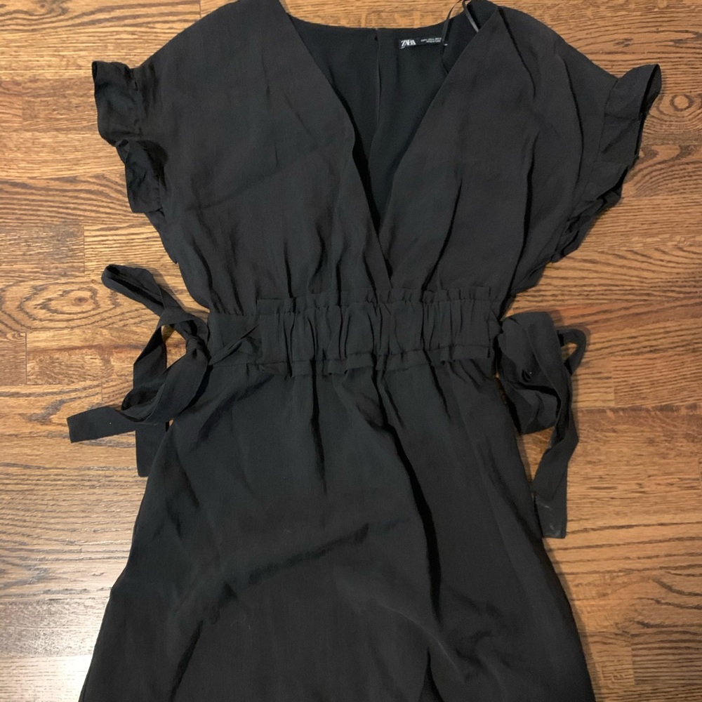 ZARA v neck dress